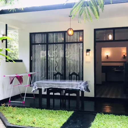 Unakuruwa Silent Beach Villa Tangalle Exterior photo