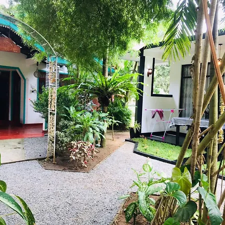 Unakuruwa Silent Beach Villa Tangalle Exterior photo
