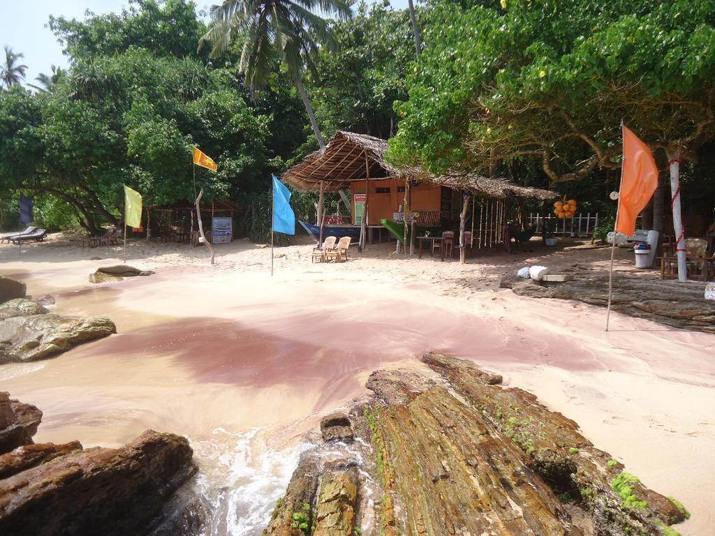 Unakuruwa Silent * Tangalle